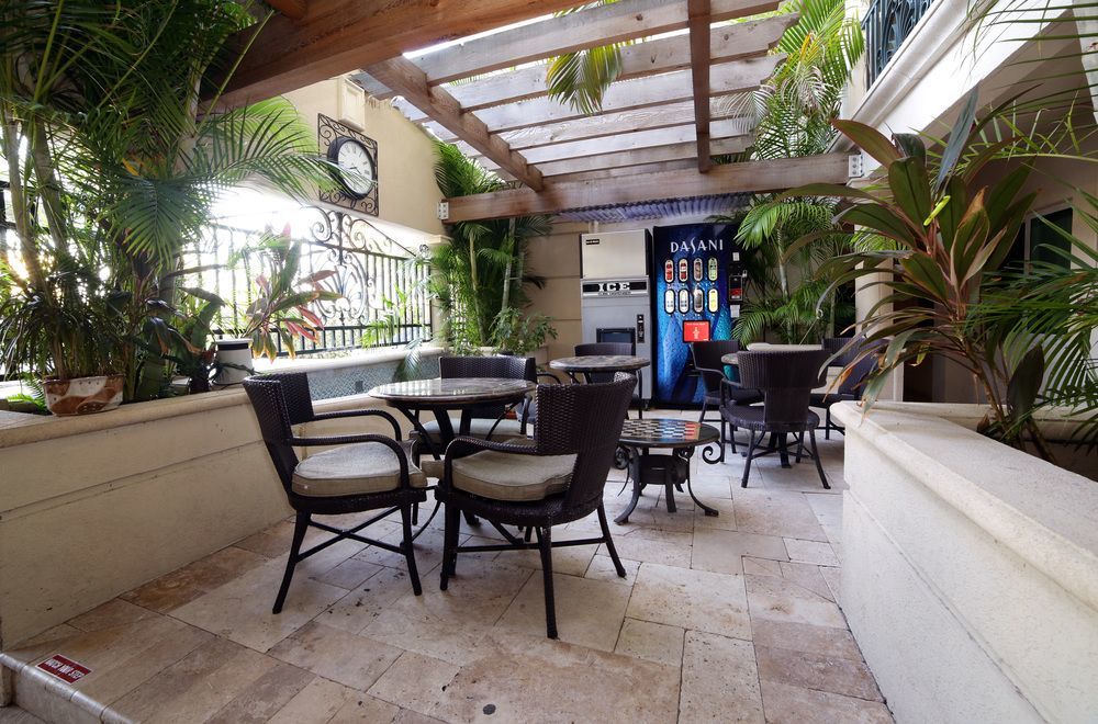 The Sea Lord Hotel & Suites (Adults Only) Lauderdale-by-the-Sea Eksteriør bilde